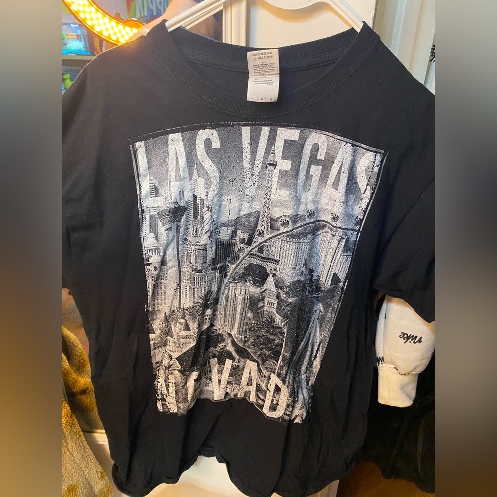 cute thrifted tee